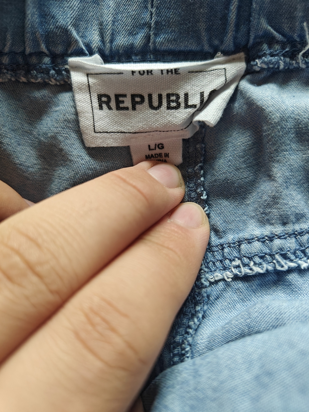 For The Republic Wide-Leg Women's Drawstring Denim-look Pant in Washed Blue - Picture 4 of 8
